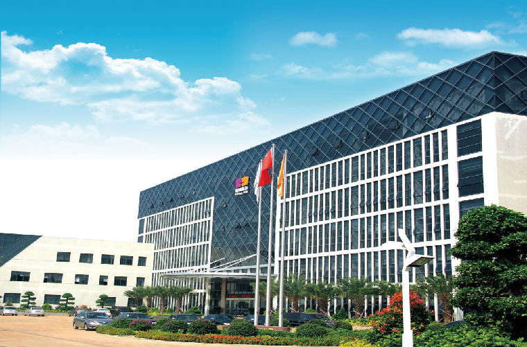HJC黄金城官网制药召开“勇当前锋 做好表率” 之“品评与自我品评”系列活动
