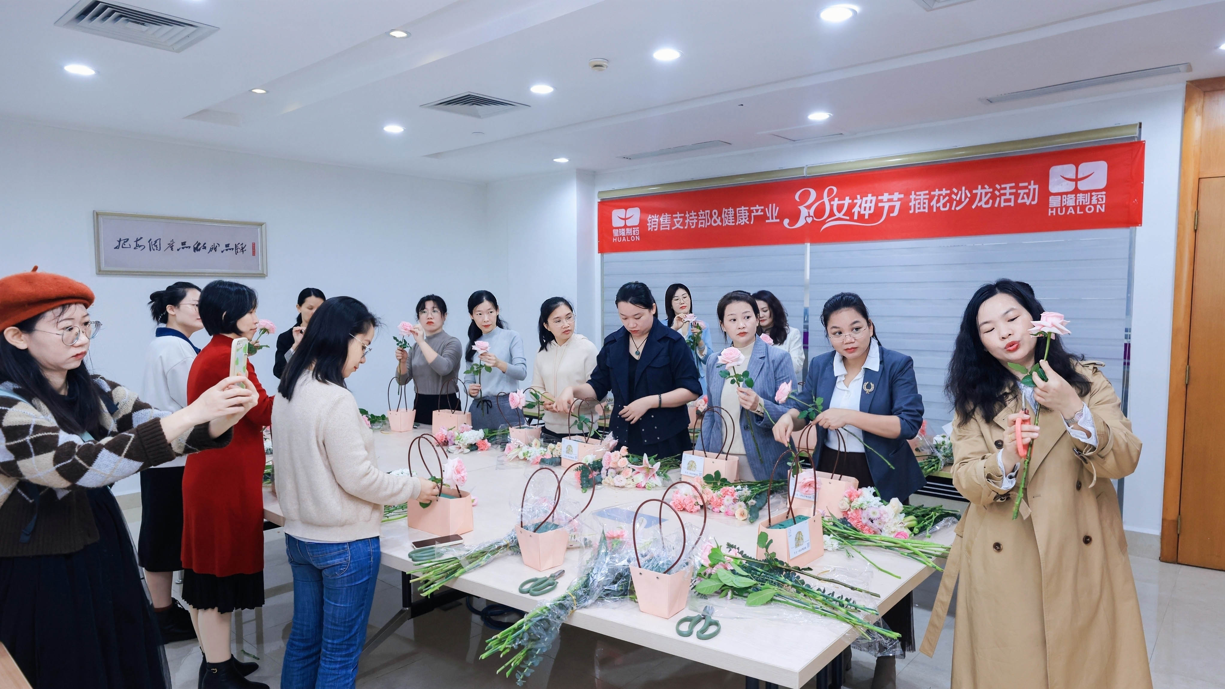 HJC黄金城(中国区)官方网站